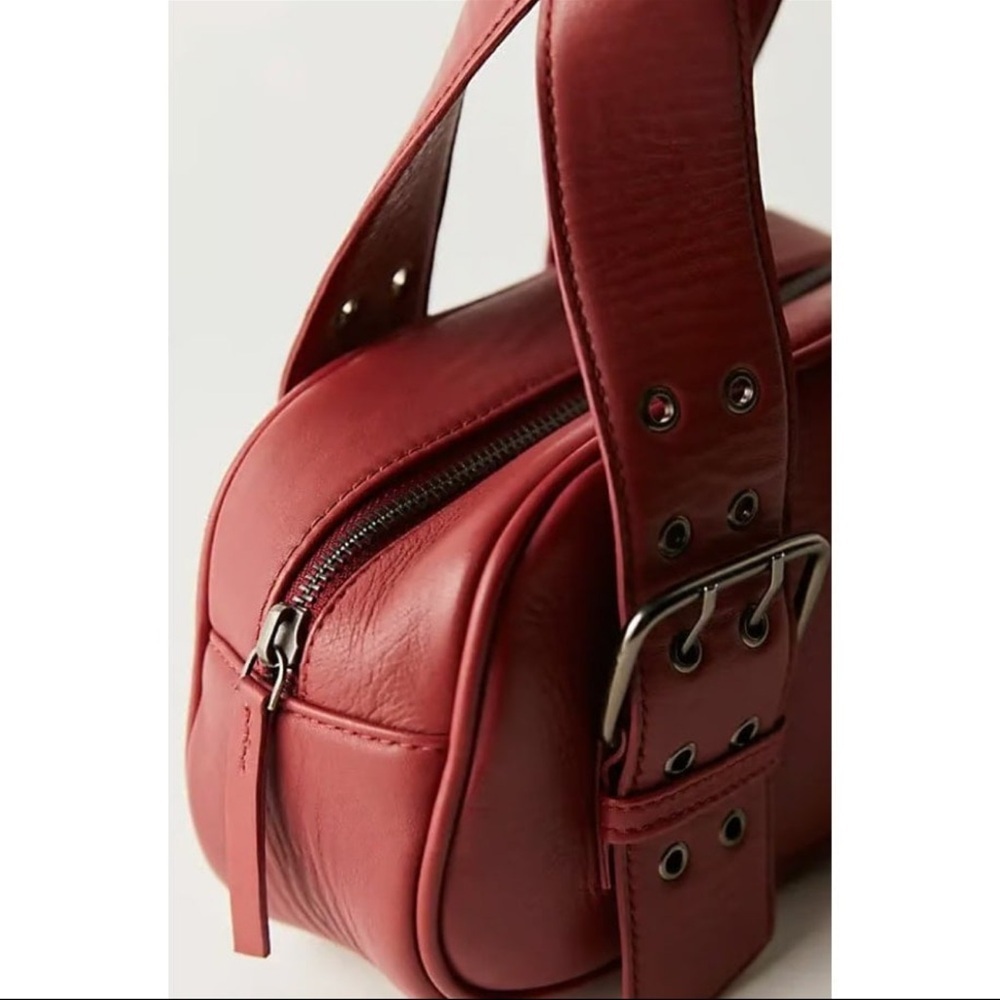 FREE PEOPLE Say Yes leather handbag in oxblood - Picture 6 of 7
